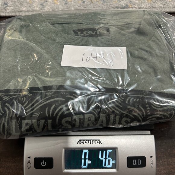 Levis Green Graphic Tee Crew Neck Short Sleeve Unisex Small Casual Classic - Picture 7 of 7